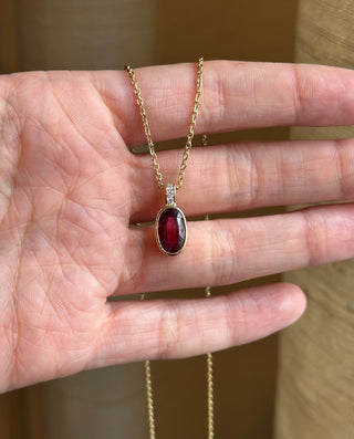Bezel Necklace